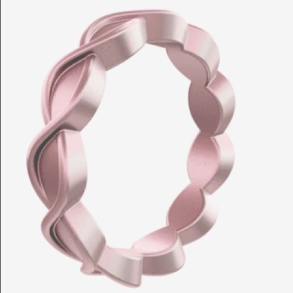 Qalo Women’s ring